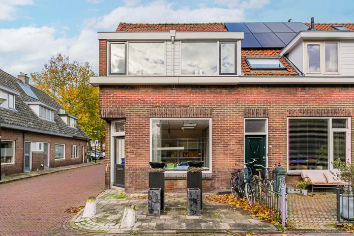 Photo 2 of Burgemeester Cambier van Nootenstraat 46