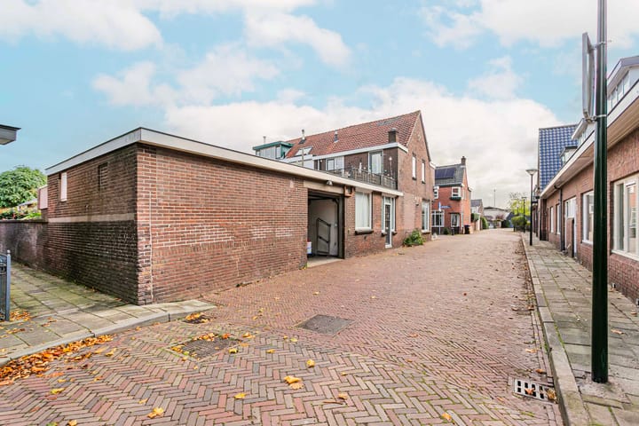 Photo 4 of Burgemeester Cambier van Nootenstraat 46