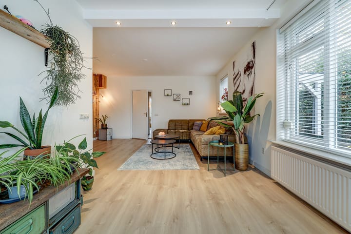 Foto 10 van Reeuwijkstraat 2