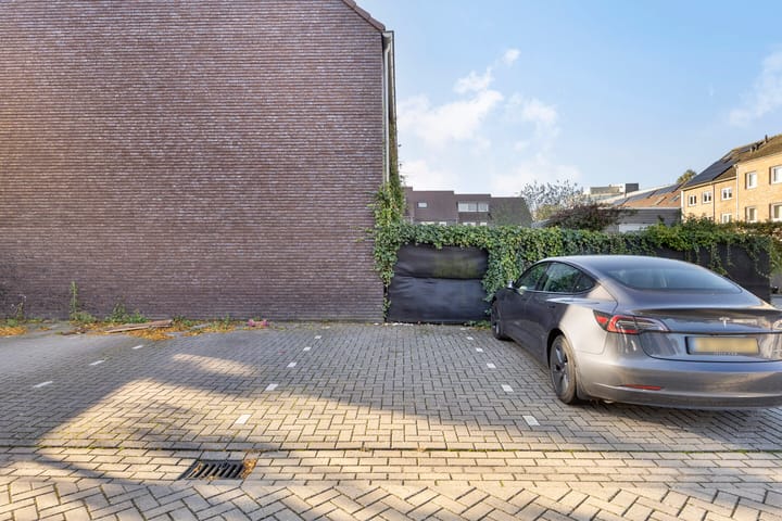 Photo 32 of Heugemerweg 117