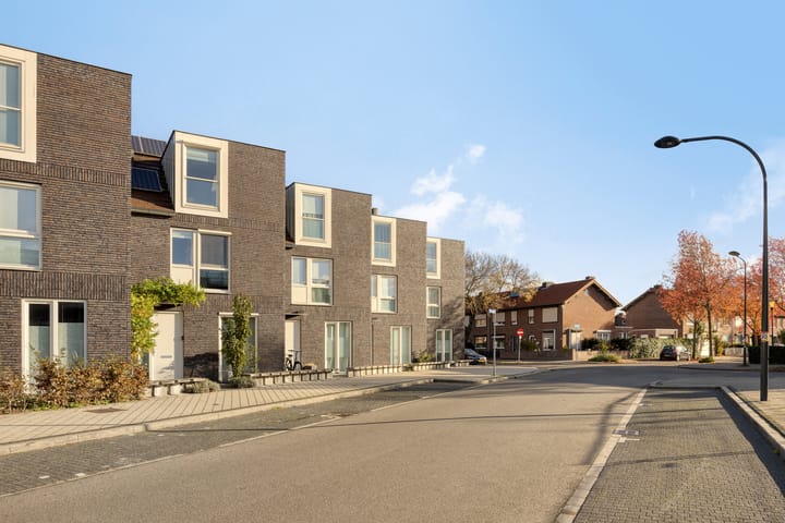 Photo 34 of Heugemerweg 117