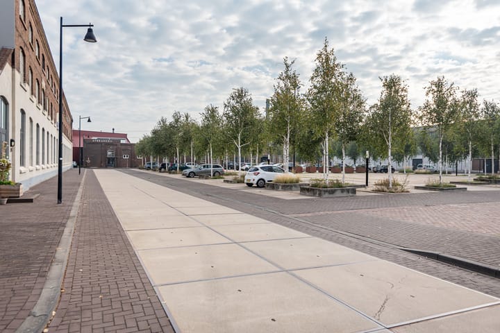 Photo 55 of Emailleplein 1