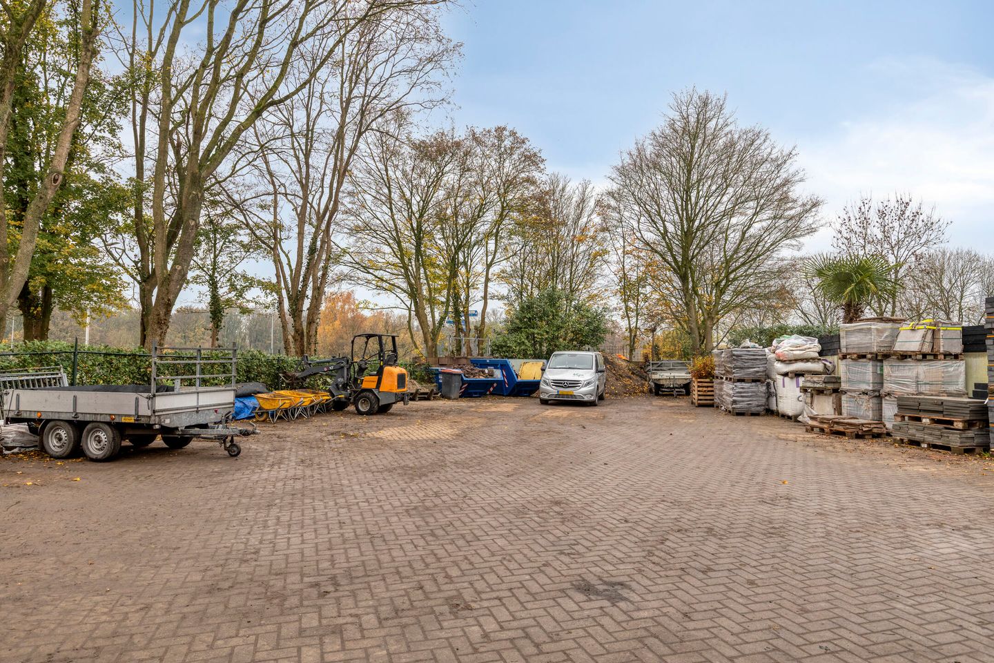 Bekijk foto 3 van Broekhuizerweg 1