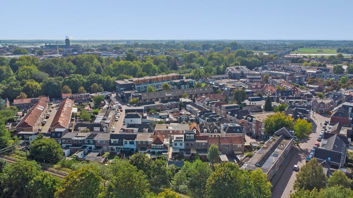 Foto 30 van Spoorstraat 19