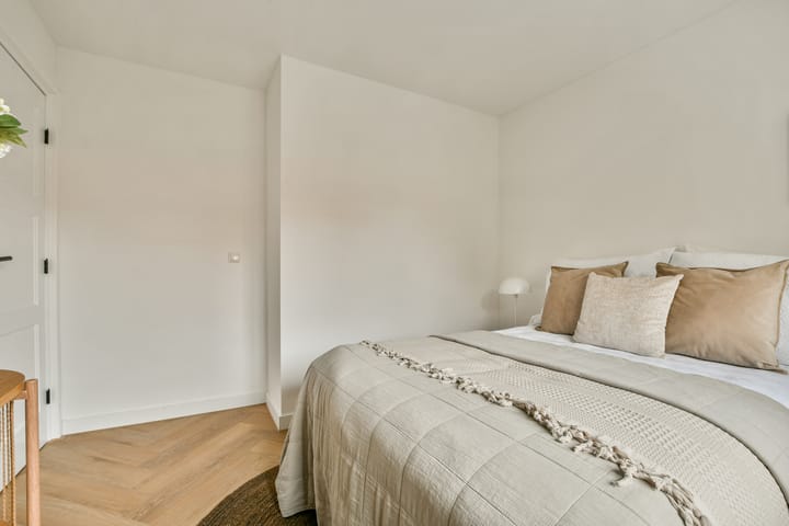 Photo 20 of Gerard Doulaan 8