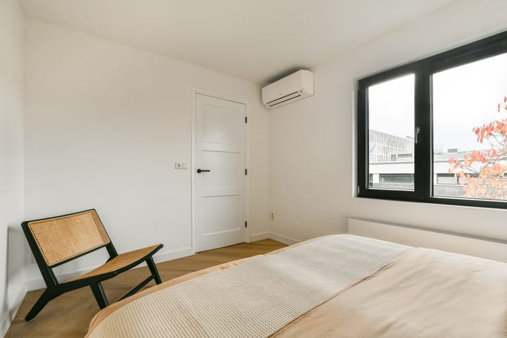 Photo 25 of Gerard Doulaan 8