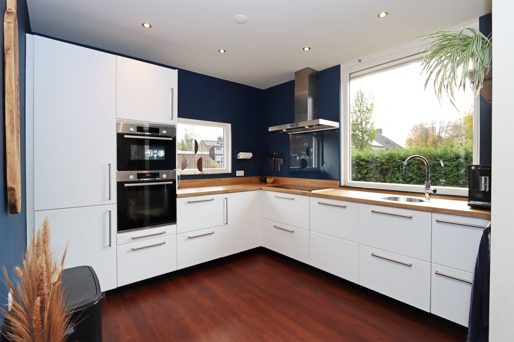 Photo 3 of van Ruysdaelweg 25