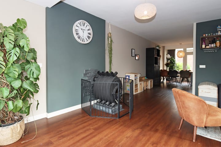 Photo 20 of van Ruysdaelweg 25