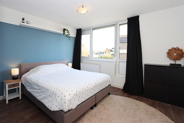 Photo 26 of van Ruysdaelweg 25