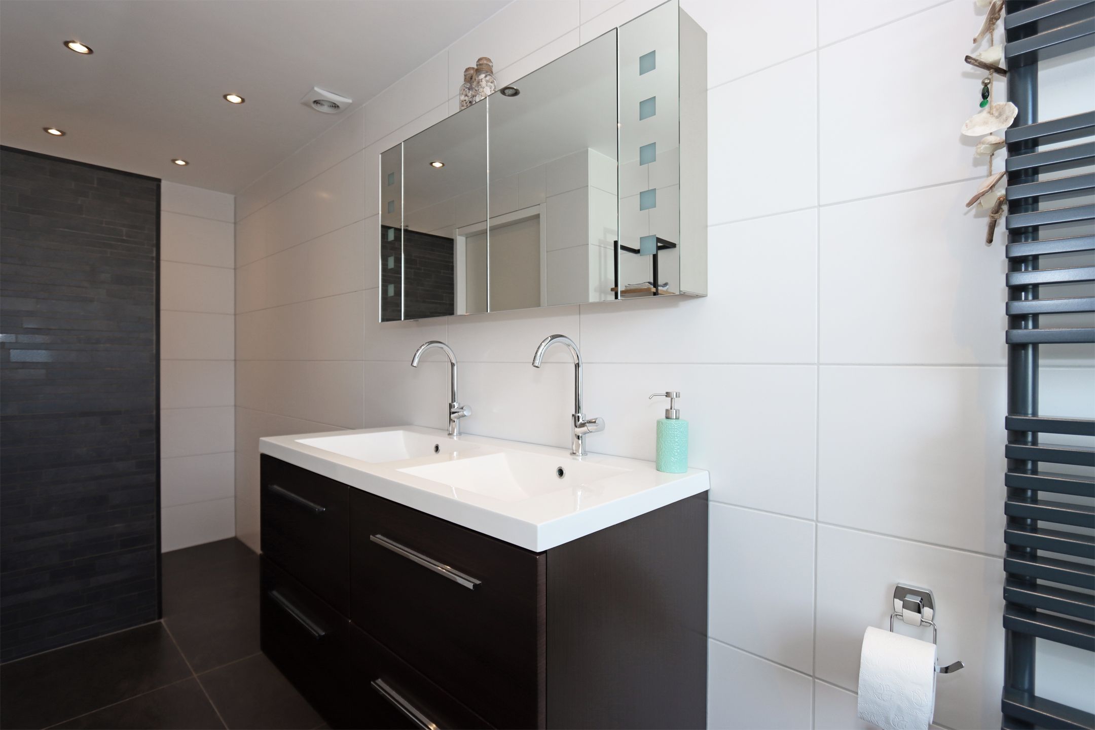 Photo 30 of van Ruysdaelweg 25