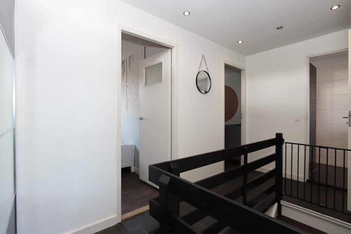 Photo 25 of van Ruysdaelweg 25