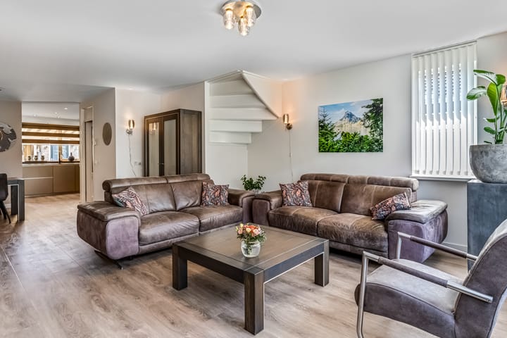 Photo 4 of Griegstraat 2