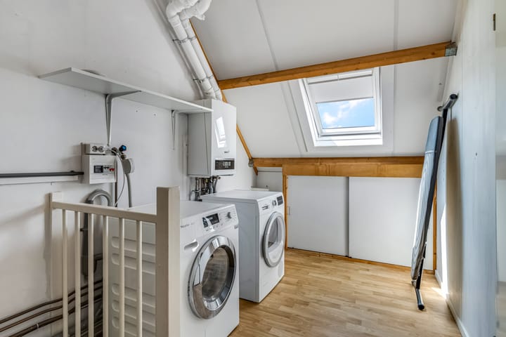 Photo 31 of Griegstraat 2