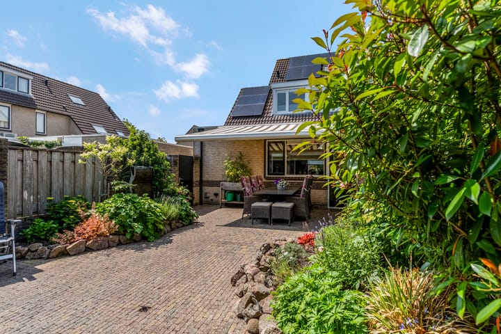 Photo 39 of Griegstraat 2