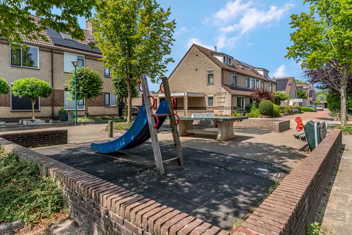 Photo 44 of Griegstraat 2