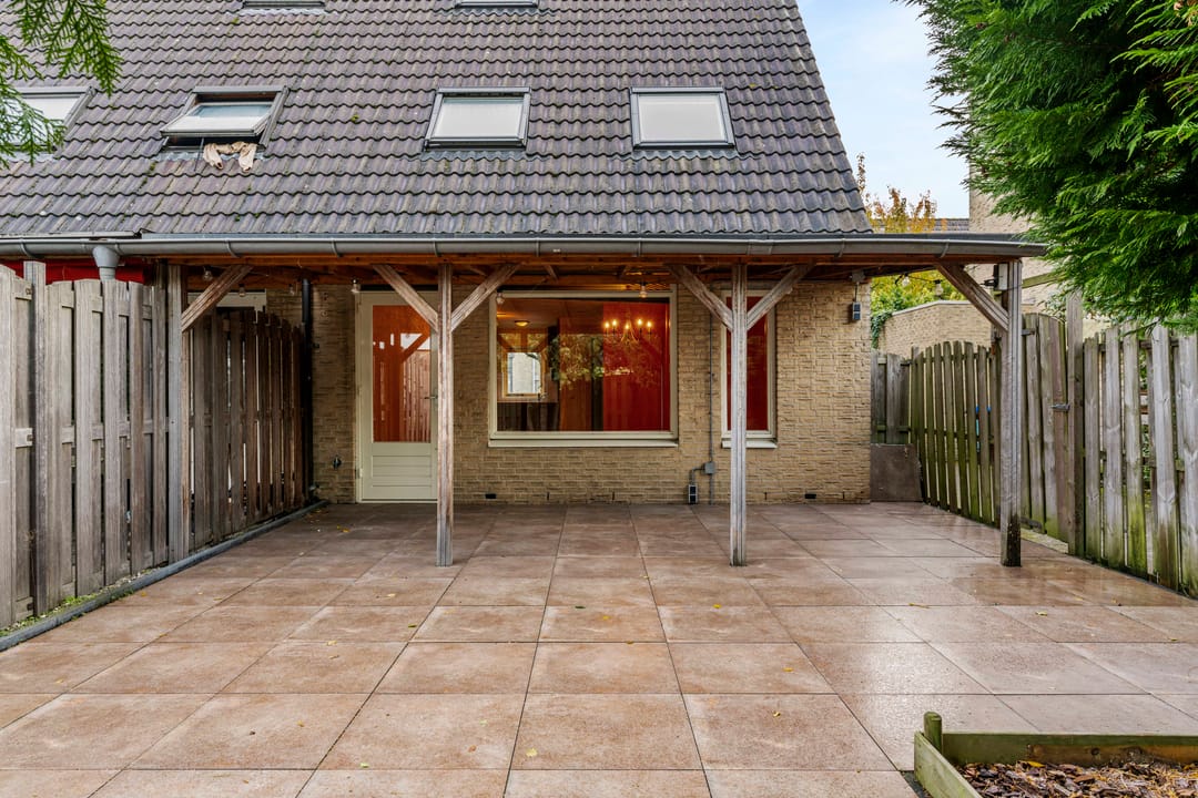 Foto 11 van Bertha von Suttnerlaan 18