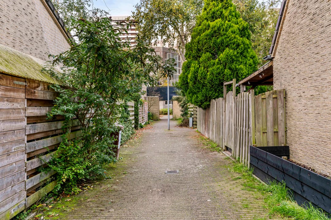 Foto 32 van Bertha von Suttnerlaan 18