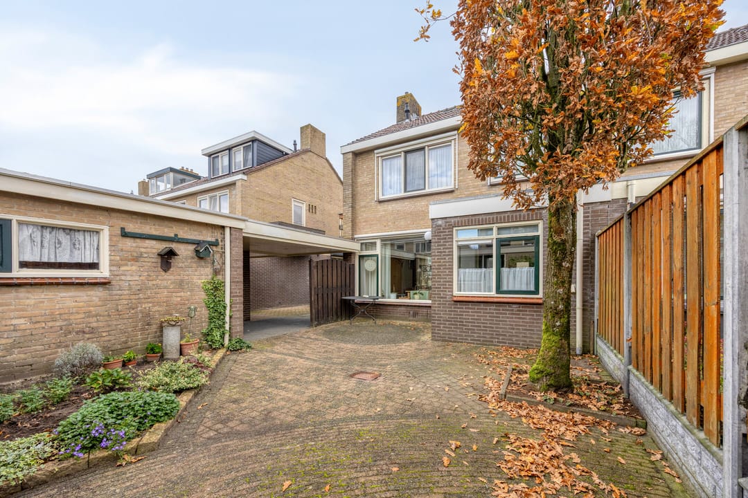 Photo 2 of de Pagenberg 5