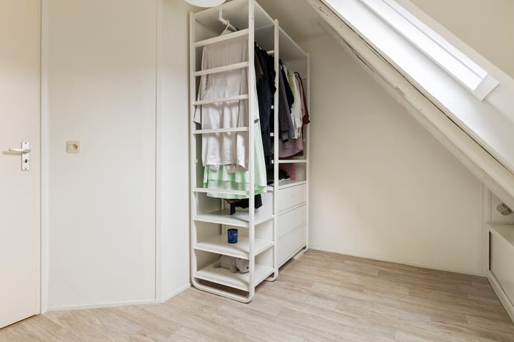 Photo 35 of Helper Oostsingel 67