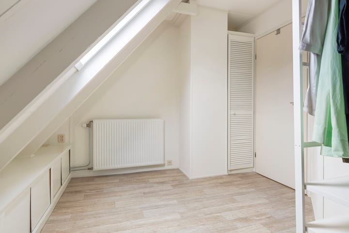 Photo 36 of Helper Oostsingel 67