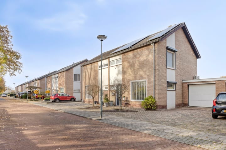 Photo 44 of Pr Willem Alexanderstr 6