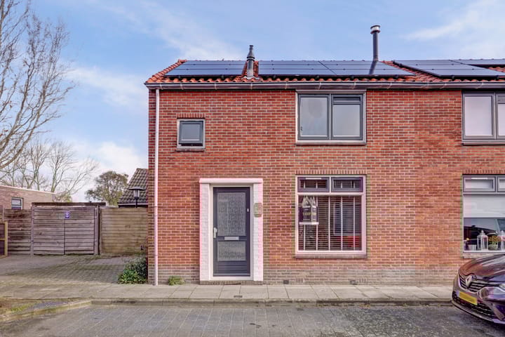 Photo 2 of Irenestraat 7