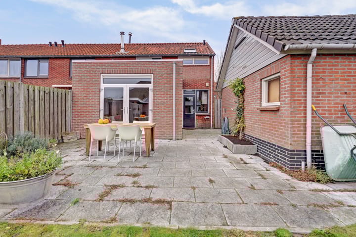 Photo 27 of Irenestraat 7