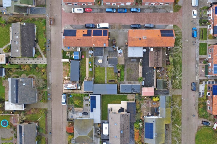 Photo 34 of Irenestraat 7