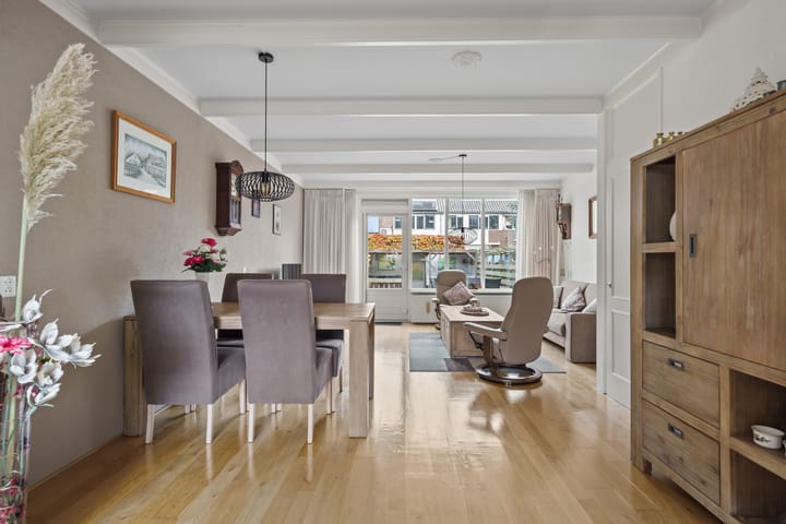 Photo 6 of Purperreiger 7