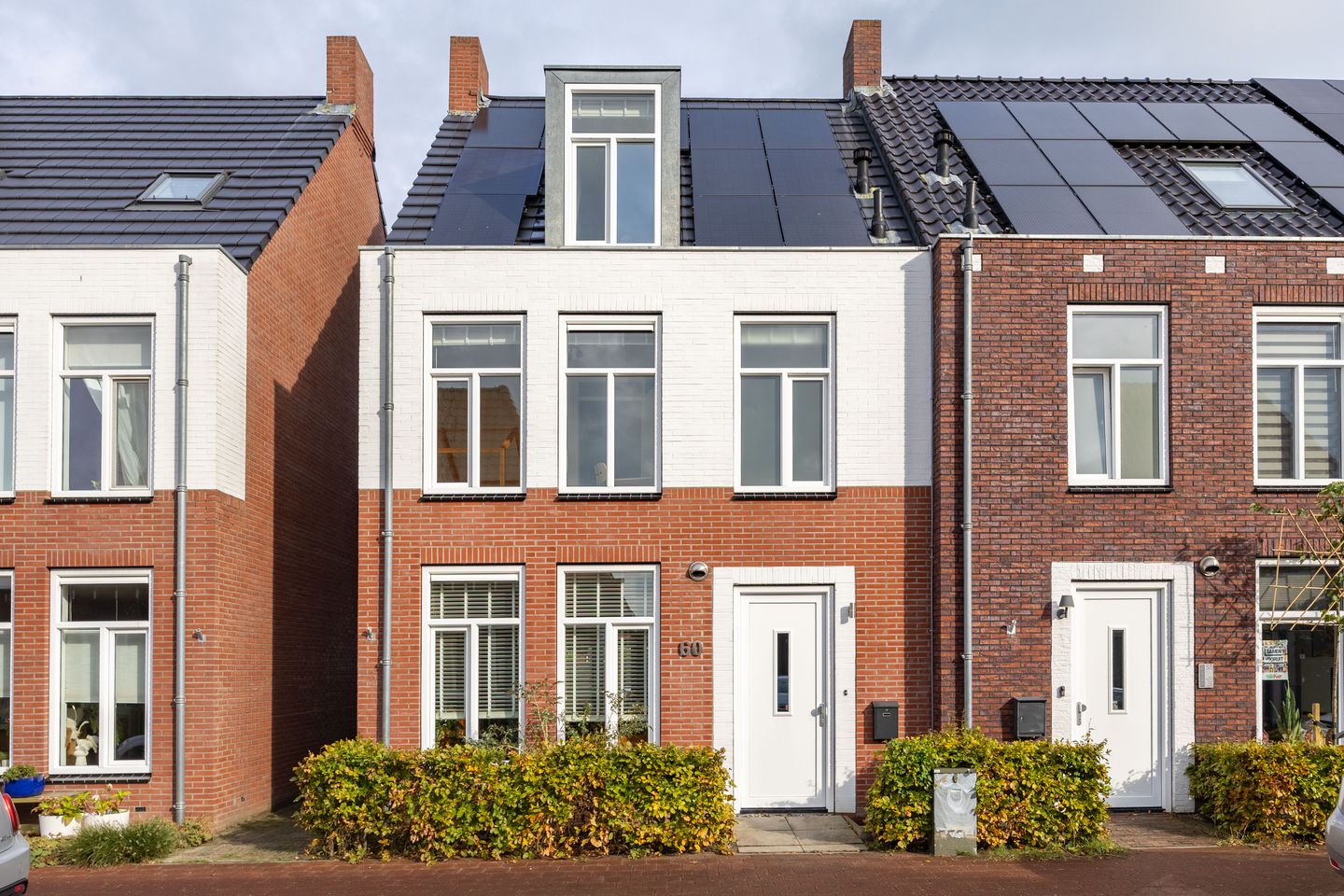 Photo 1 of It Bynt 60