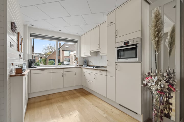 Photo 9 of Purperreiger 7