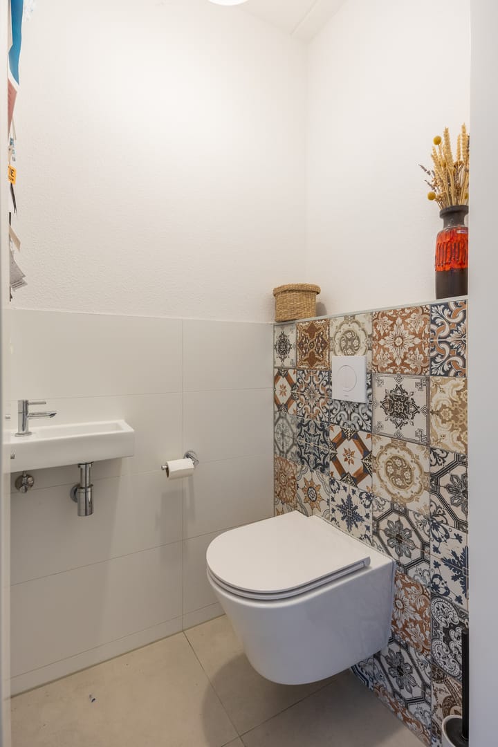 Photo 11 of It Bynt 60