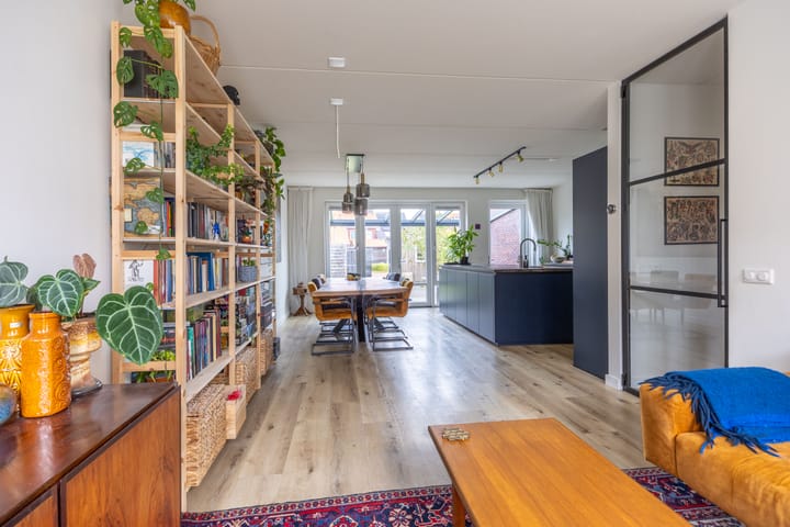 Photo 12 of It Bynt 60