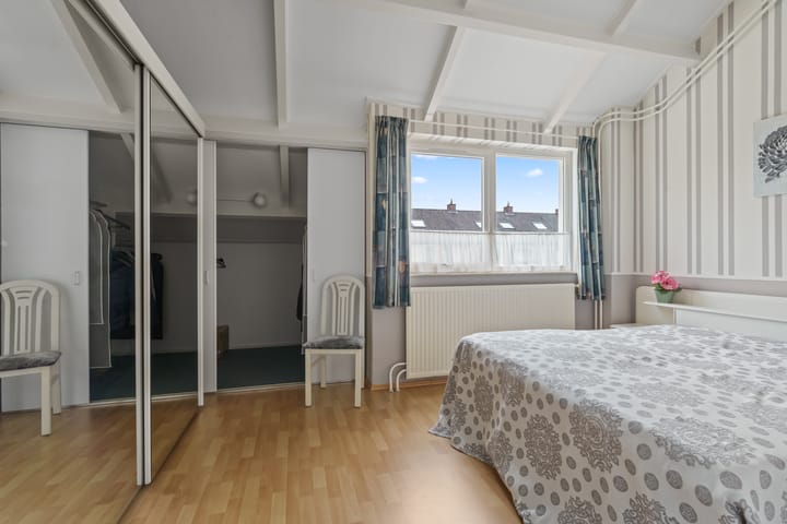 Photo 18 of Purperreiger 7