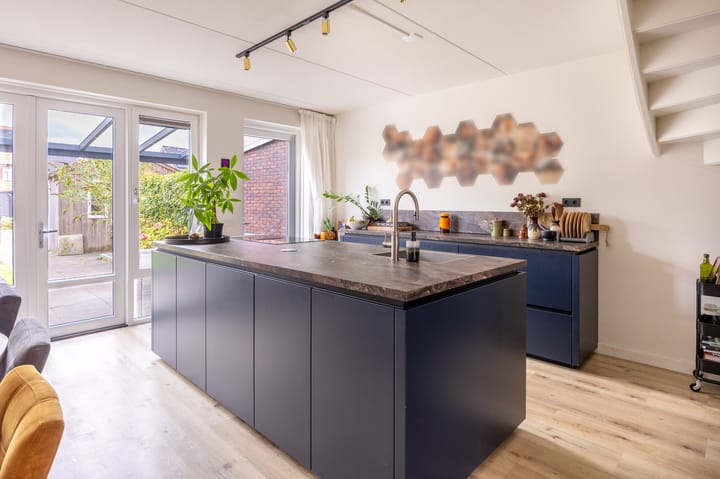 Photo 16 of It Bynt 60