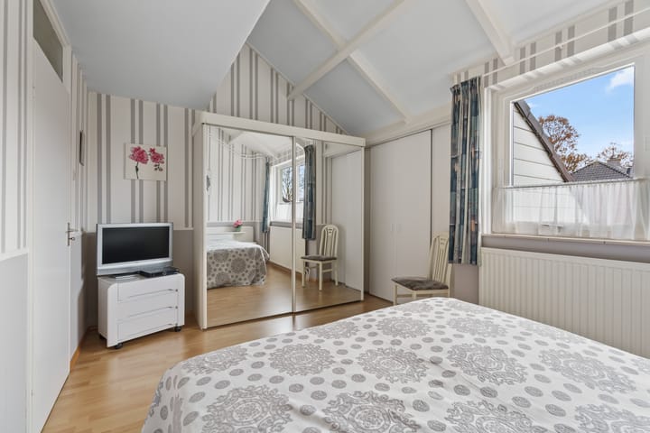 Photo 19 of Purperreiger 7