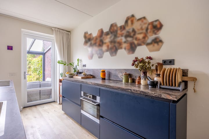 Photo 17 of It Bynt 60