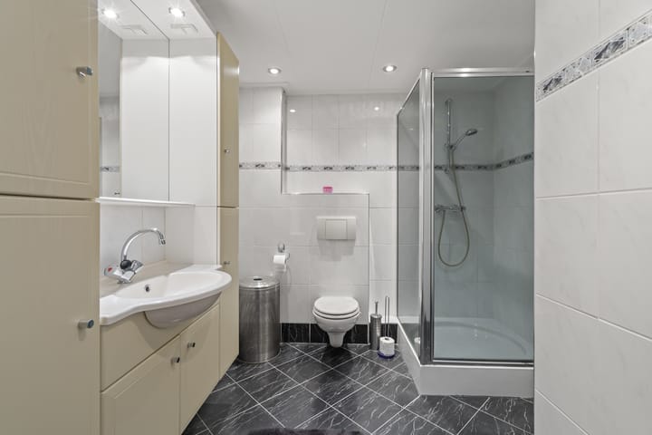 Photo 22 of Purperreiger 7