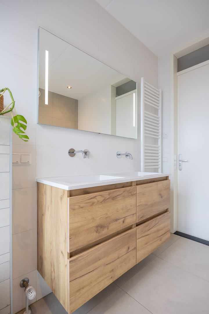 Photo 35 of It Bynt 60