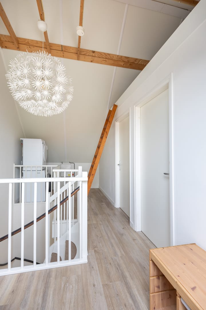 Photo 39 of It Bynt 60