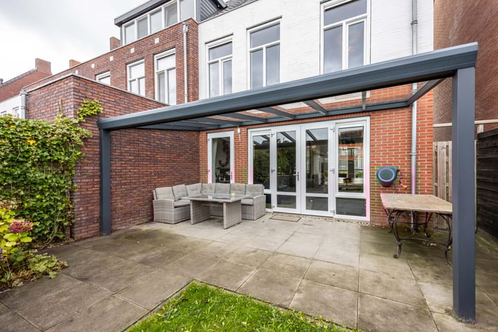 Photo 49 of It Bynt 60