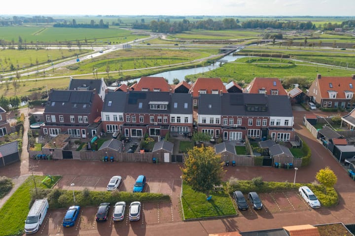 Photo 52 of It Bynt 60