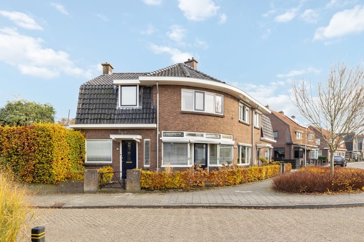 Photo 4 of Stationsstraat 11