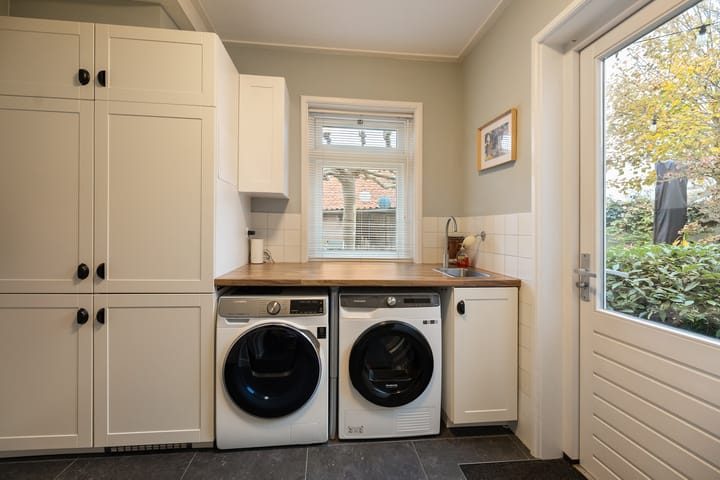 Photo 19 of Stationsstraat 11