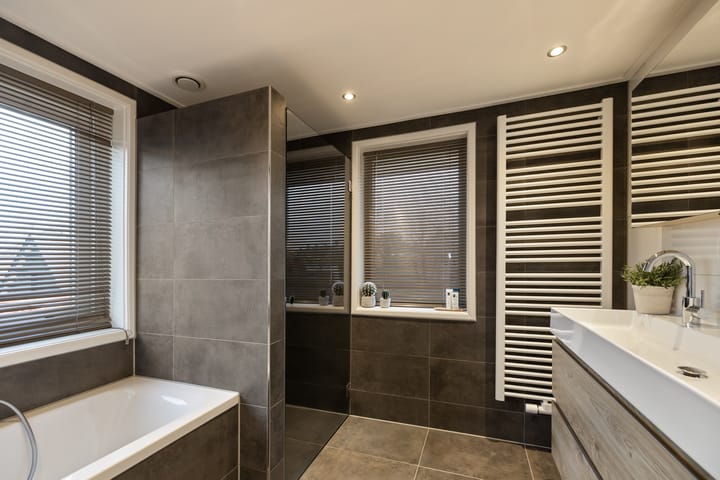 Photo 36 of Stationsstraat 11