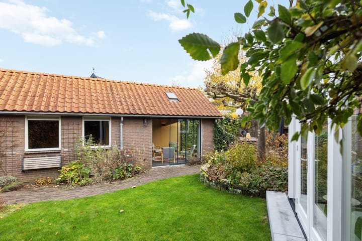 Photo 47 of Stationsstraat 11