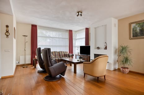 Neptunus 4 secondary image