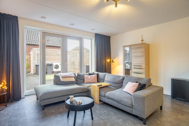 Photo 5 of Schoolstraat 27-C