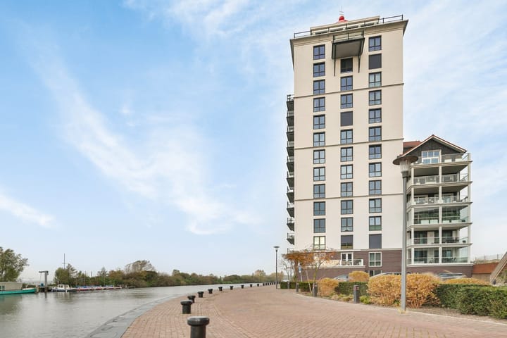 Photo 2 of Breezand 40