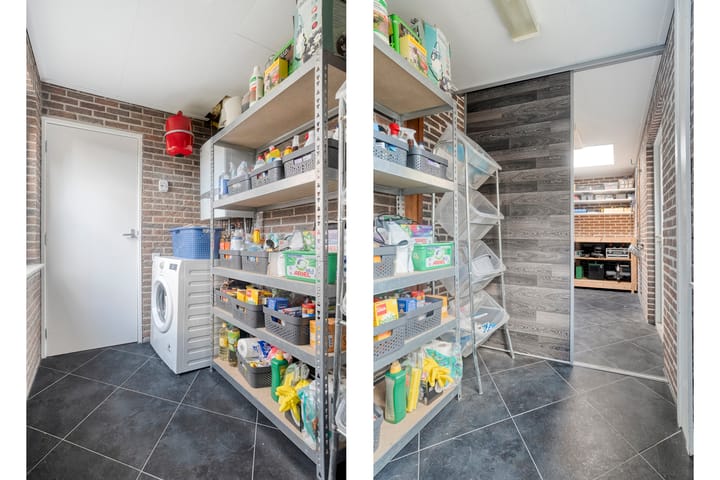 Photo 20 of Warmoesstraat 55